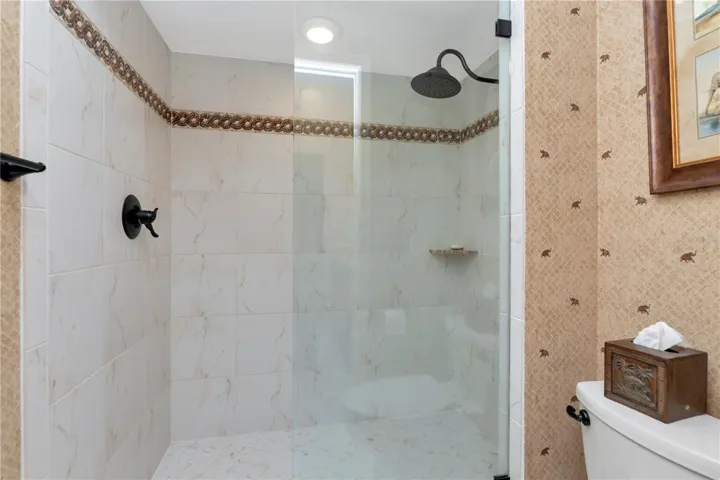 Primary shower
