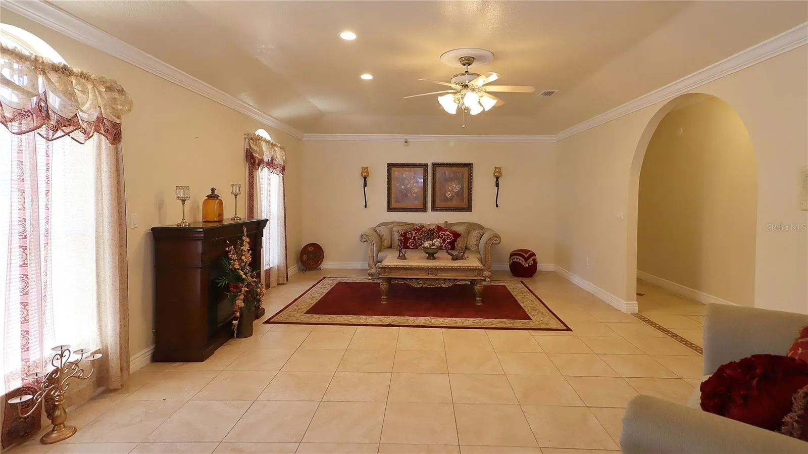 leading to spacious living room...