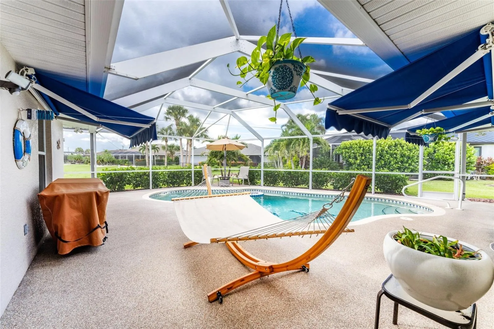 Retractable awnings!
