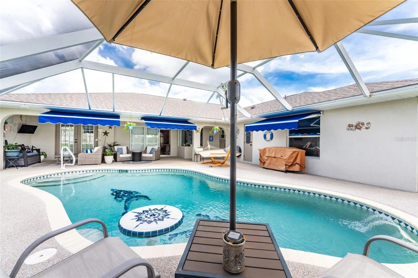 Expansive Outdoor Living Space!