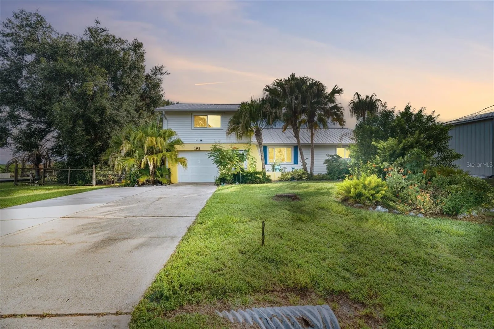 Waterfront Estate Sized Oasis