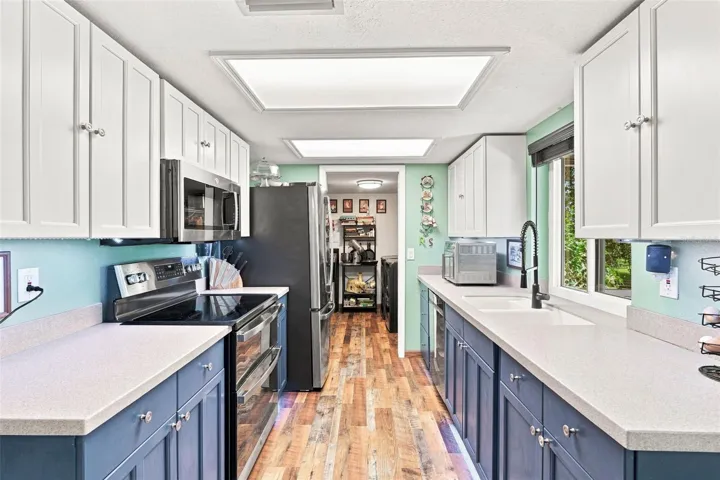 Chef Worthy Kitchen