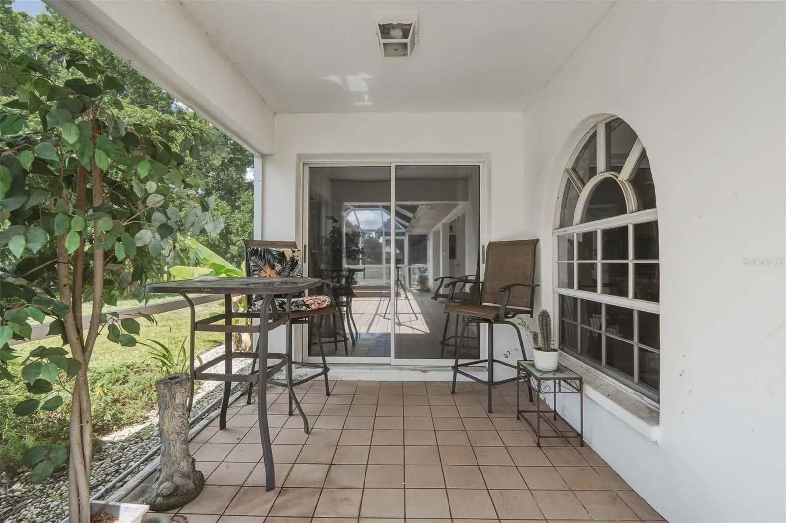 Screened Lanai with Covered Outdoor Seating