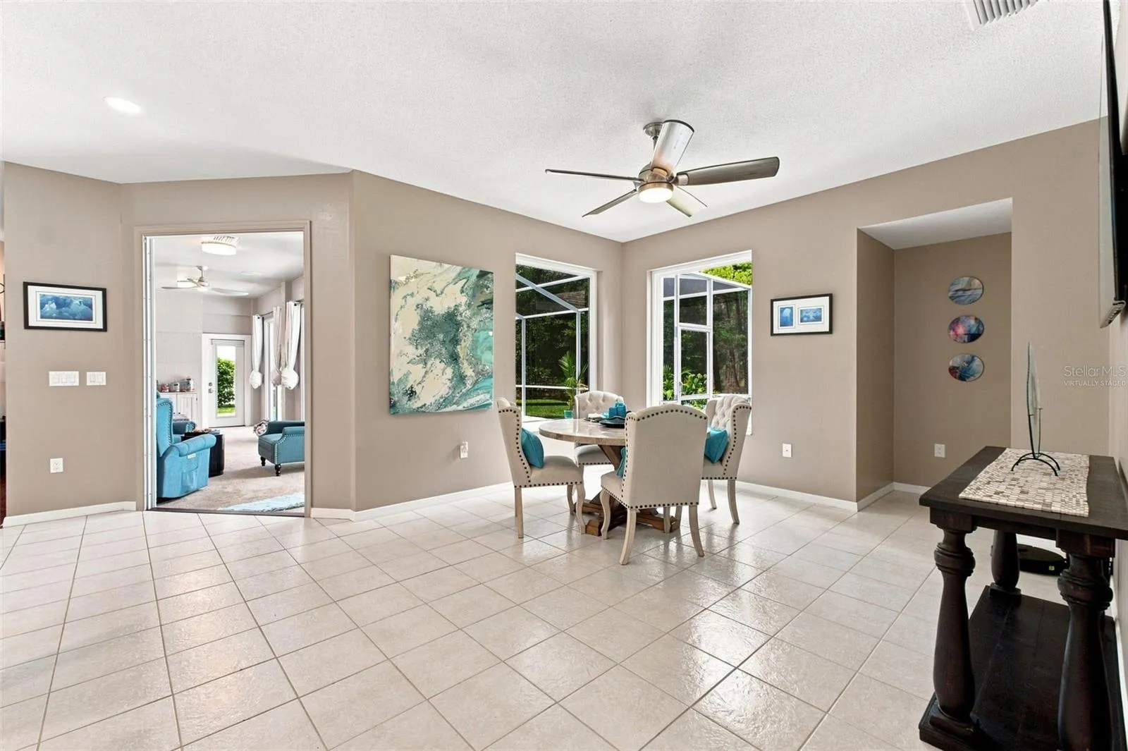 Virtually StagedDining area