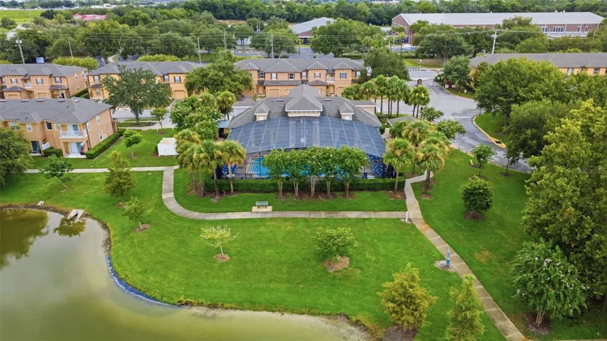 Club house/ Community pool