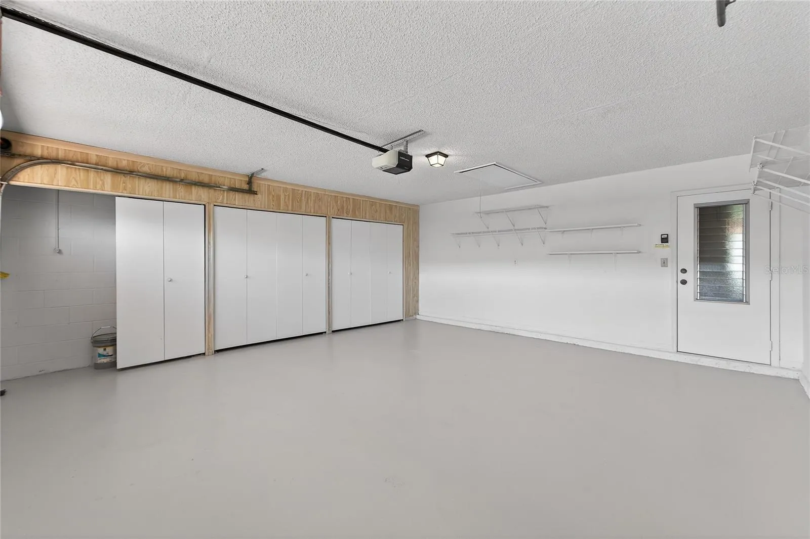 spacious garage