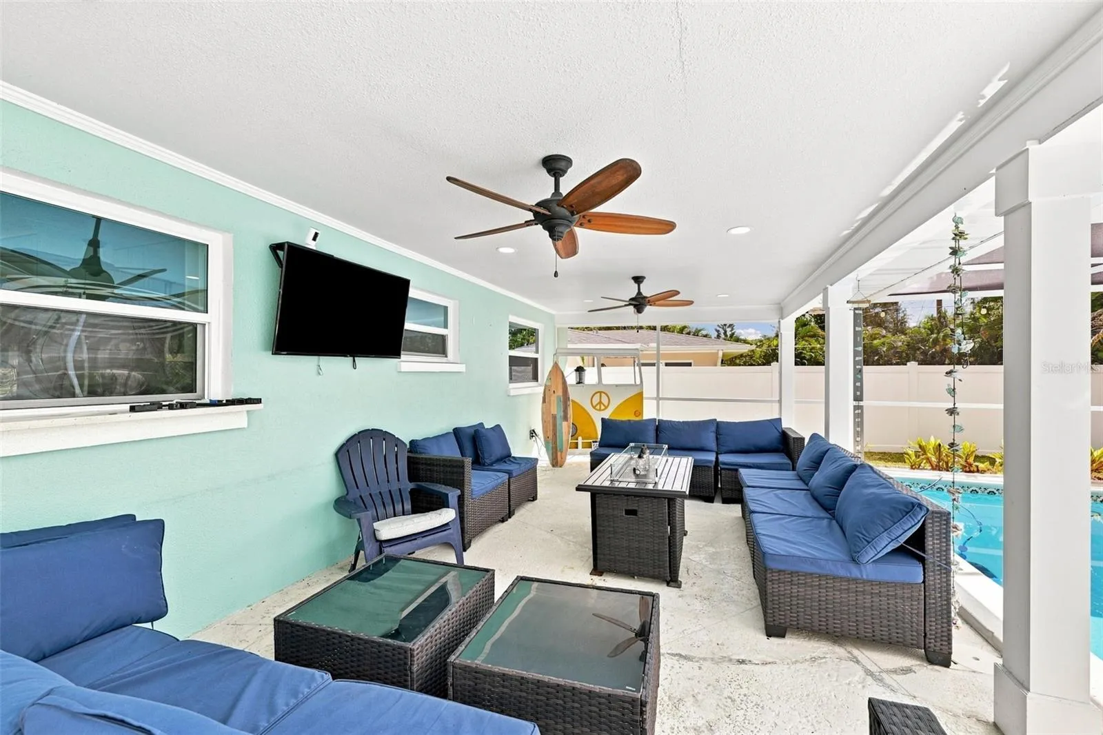 Screened in Lanai