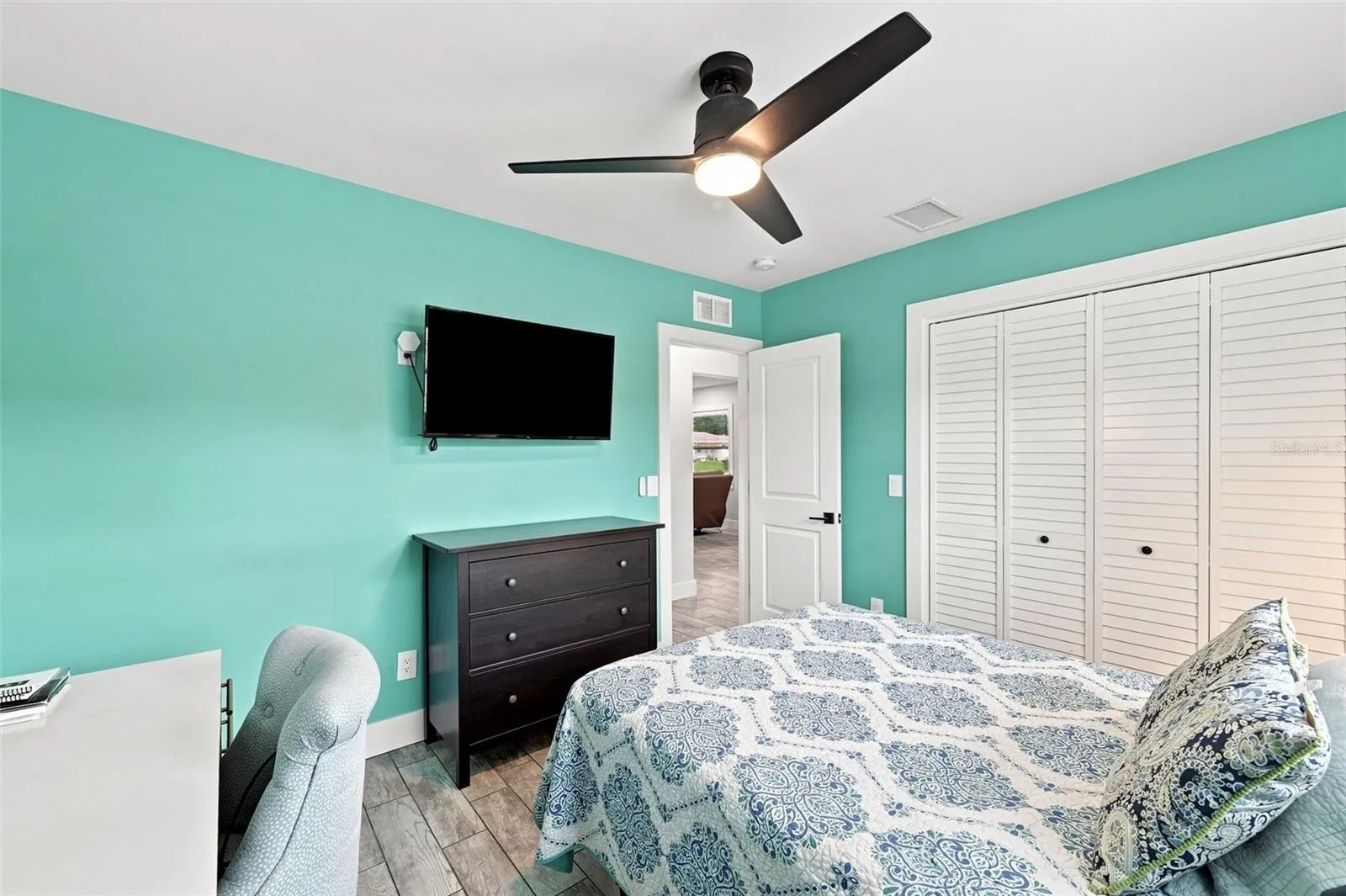 2nd Bedroom