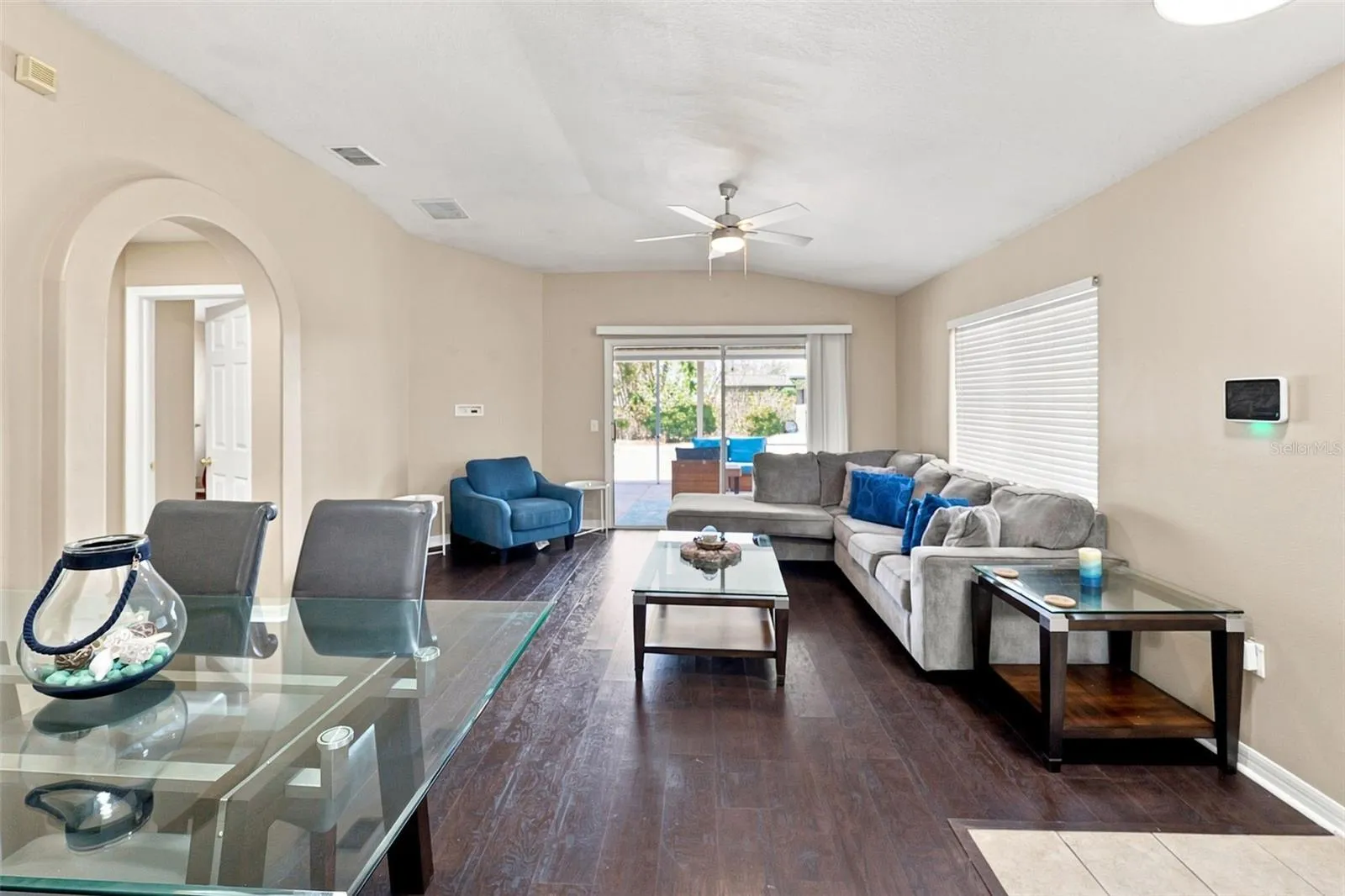 Bright & Spacious Living