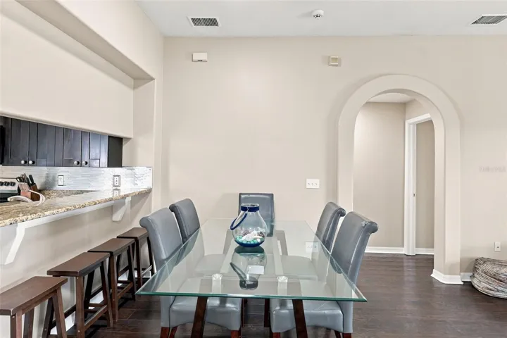 Open Kitchen & Dining Connection