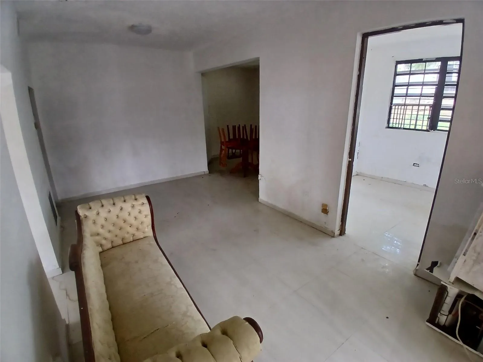 Entrance Foyer/Reception