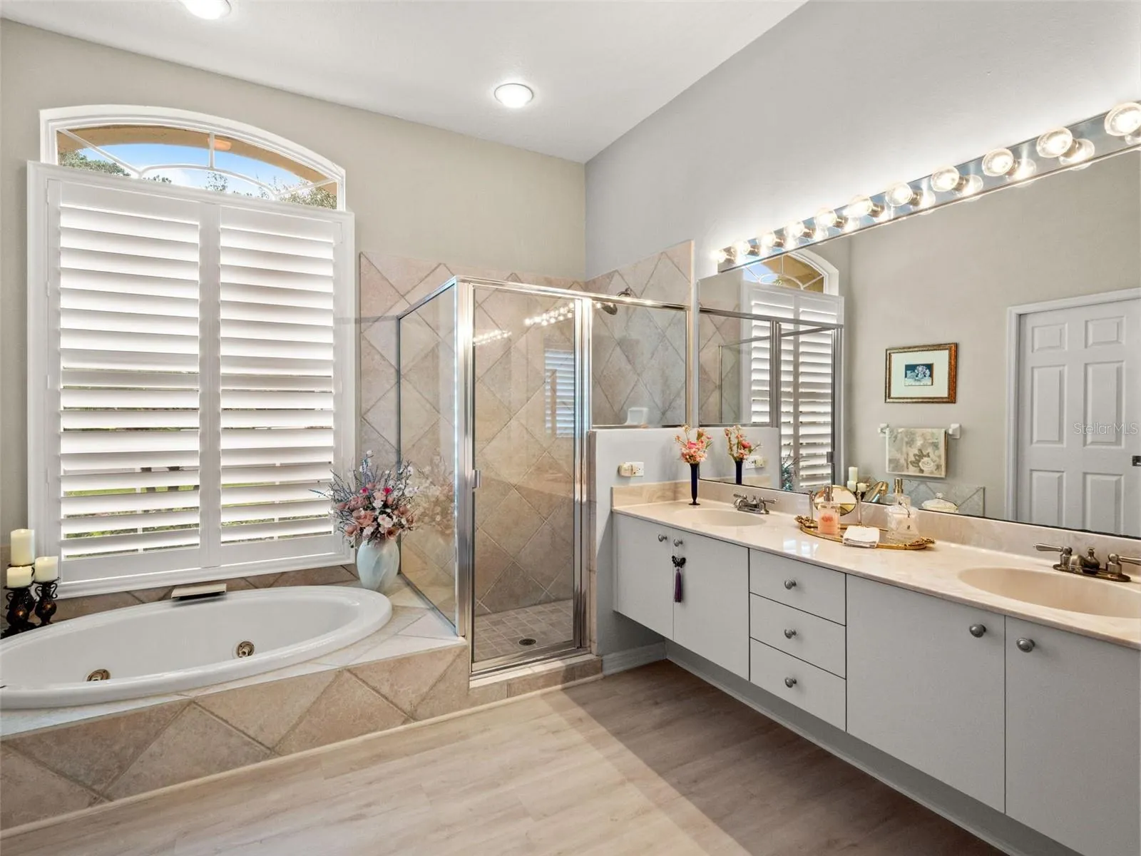 Owners bathroom