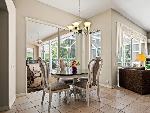 Eat in kitchen