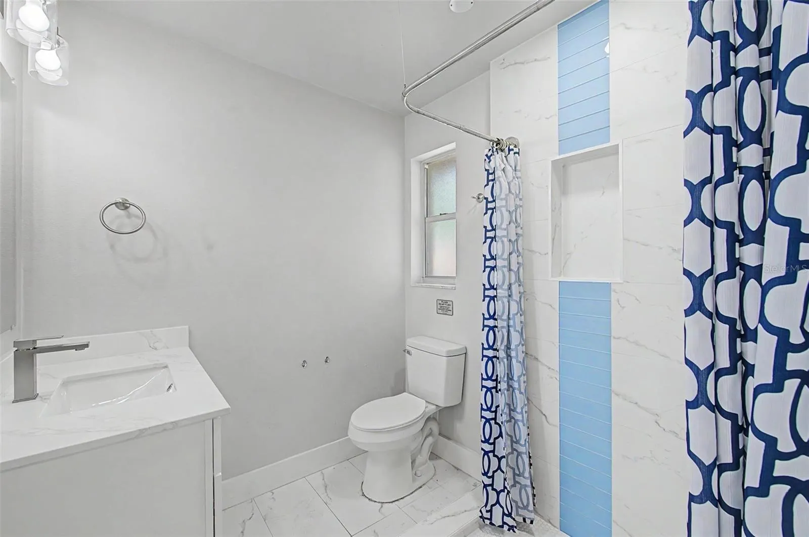 2nd Bathroom