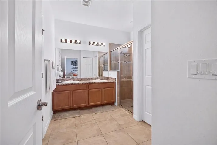 Primary bath
