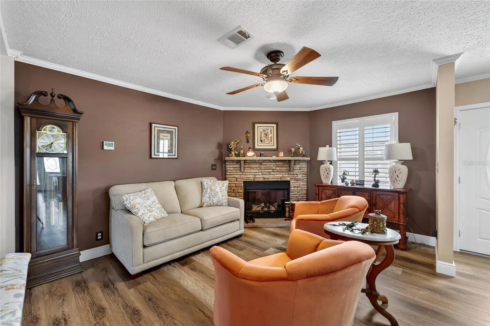 Living room with fireplace