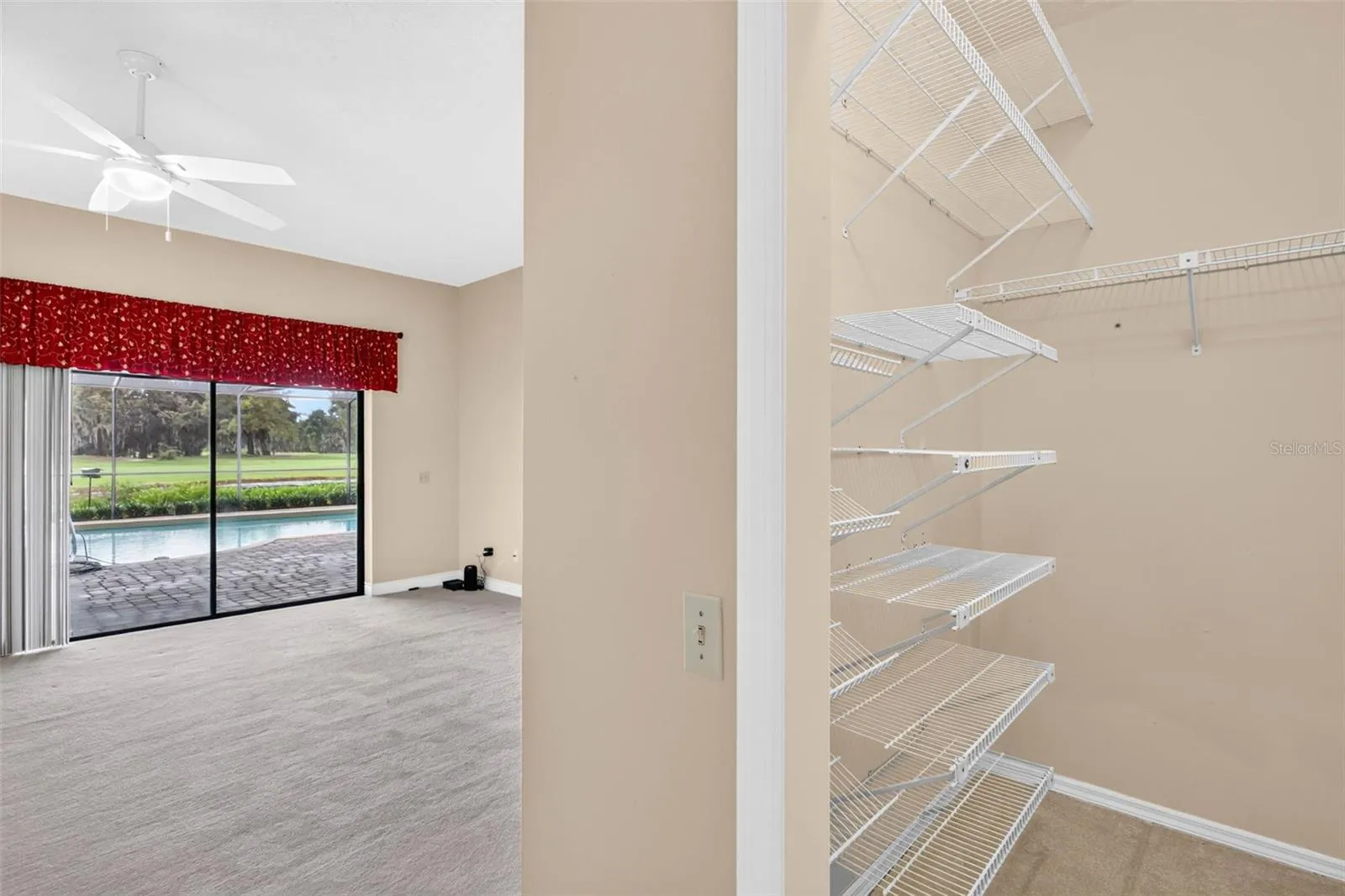 walk in closet