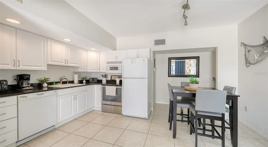 One Bedroom Guest Suite, fully updated and available to family of owners.
