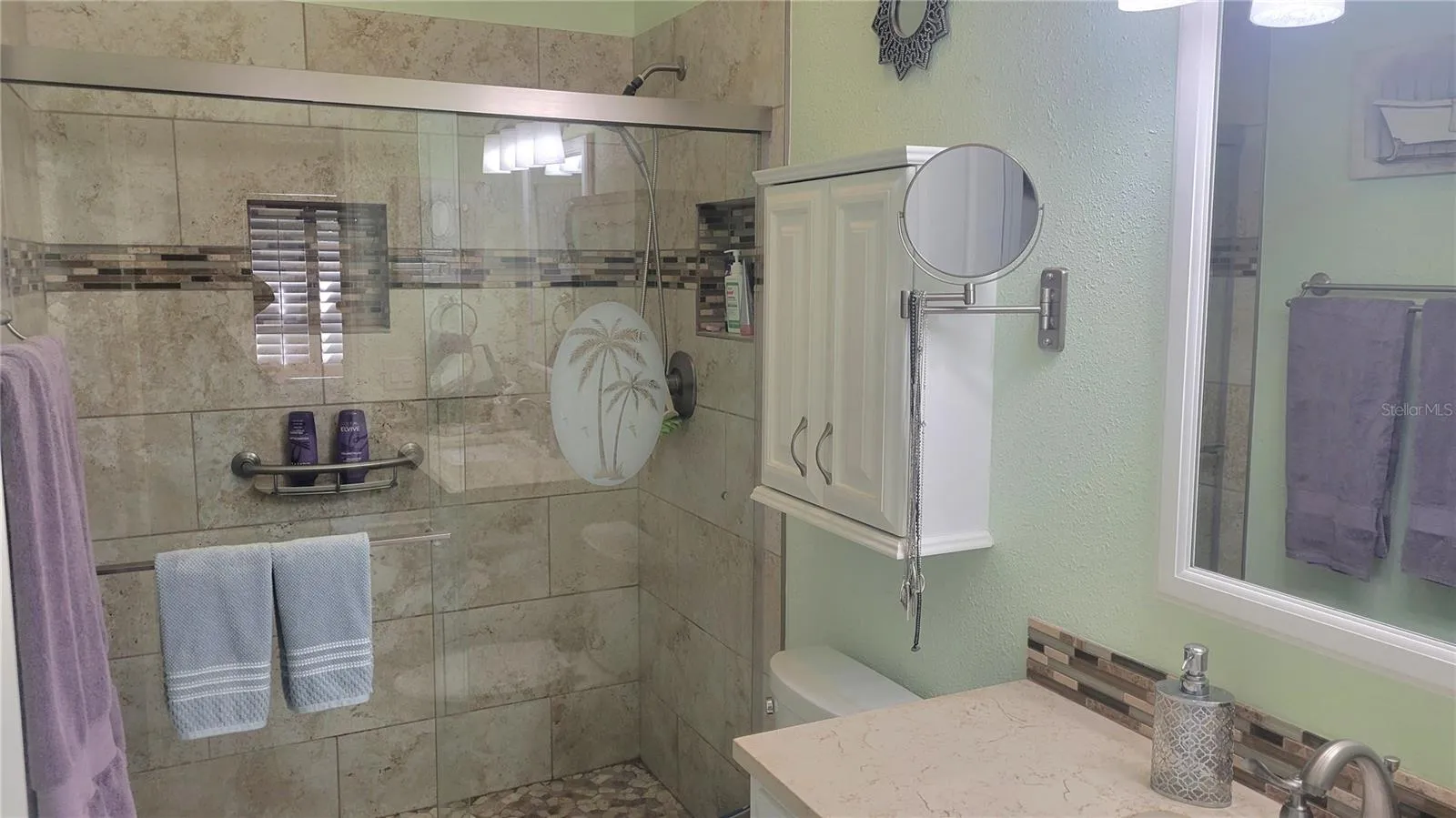 EN SUITE