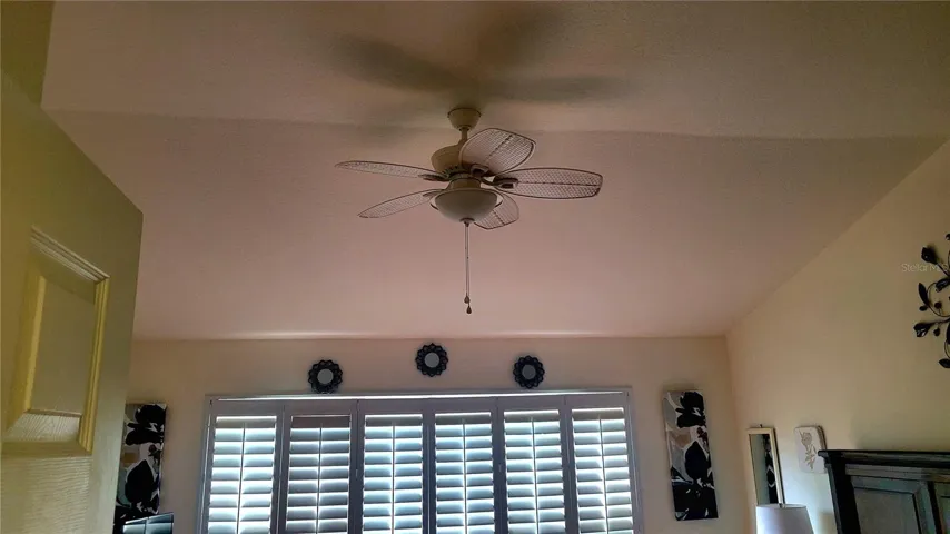 VAULTED CEILING MBR