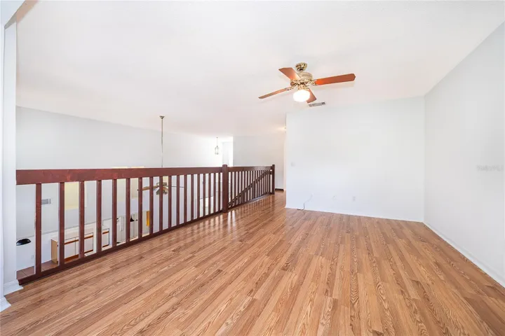 Spacious Loft or 4th Bedroom