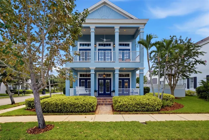 Stunning Key West Architecture in Green Links.