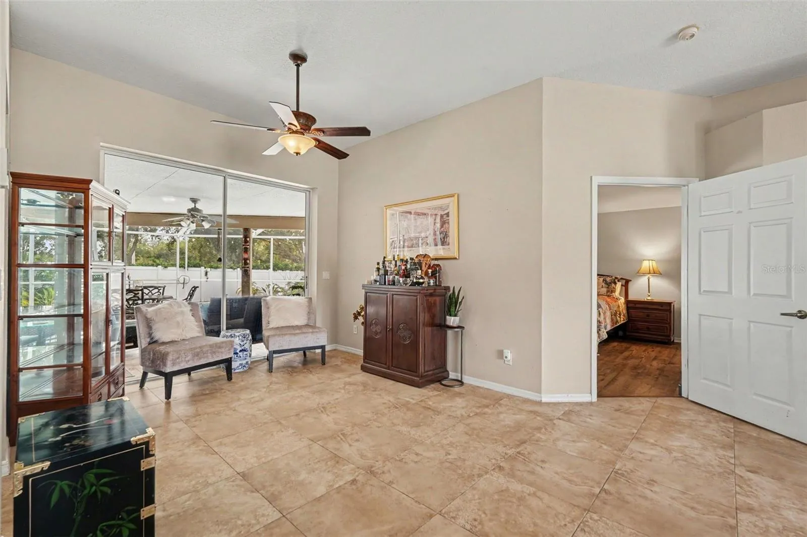 Great spot for Bar area opening onto Entertainment Lanai