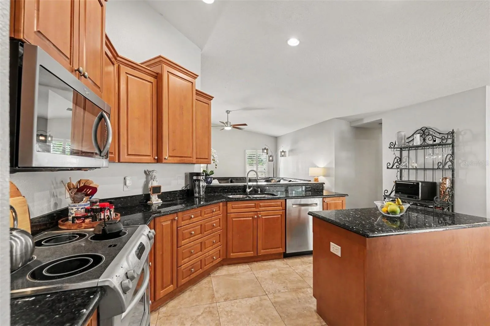 Lots of Cabinets