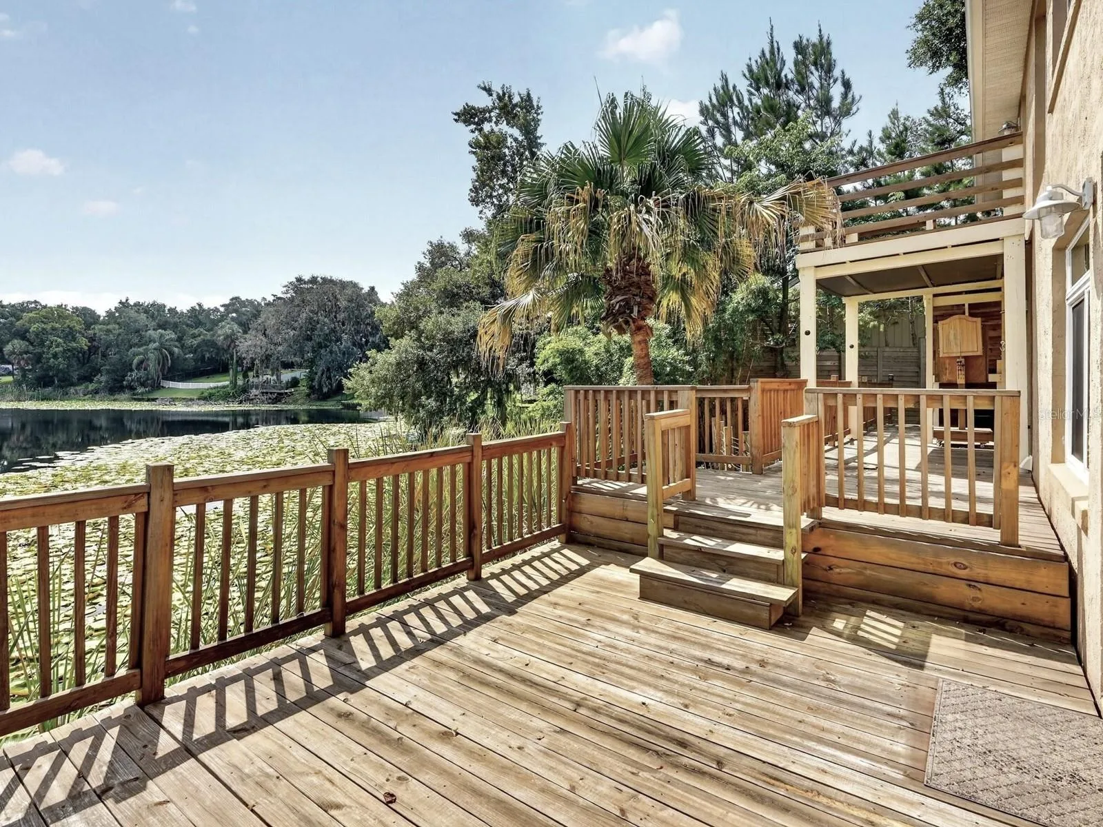 Outdoor deck