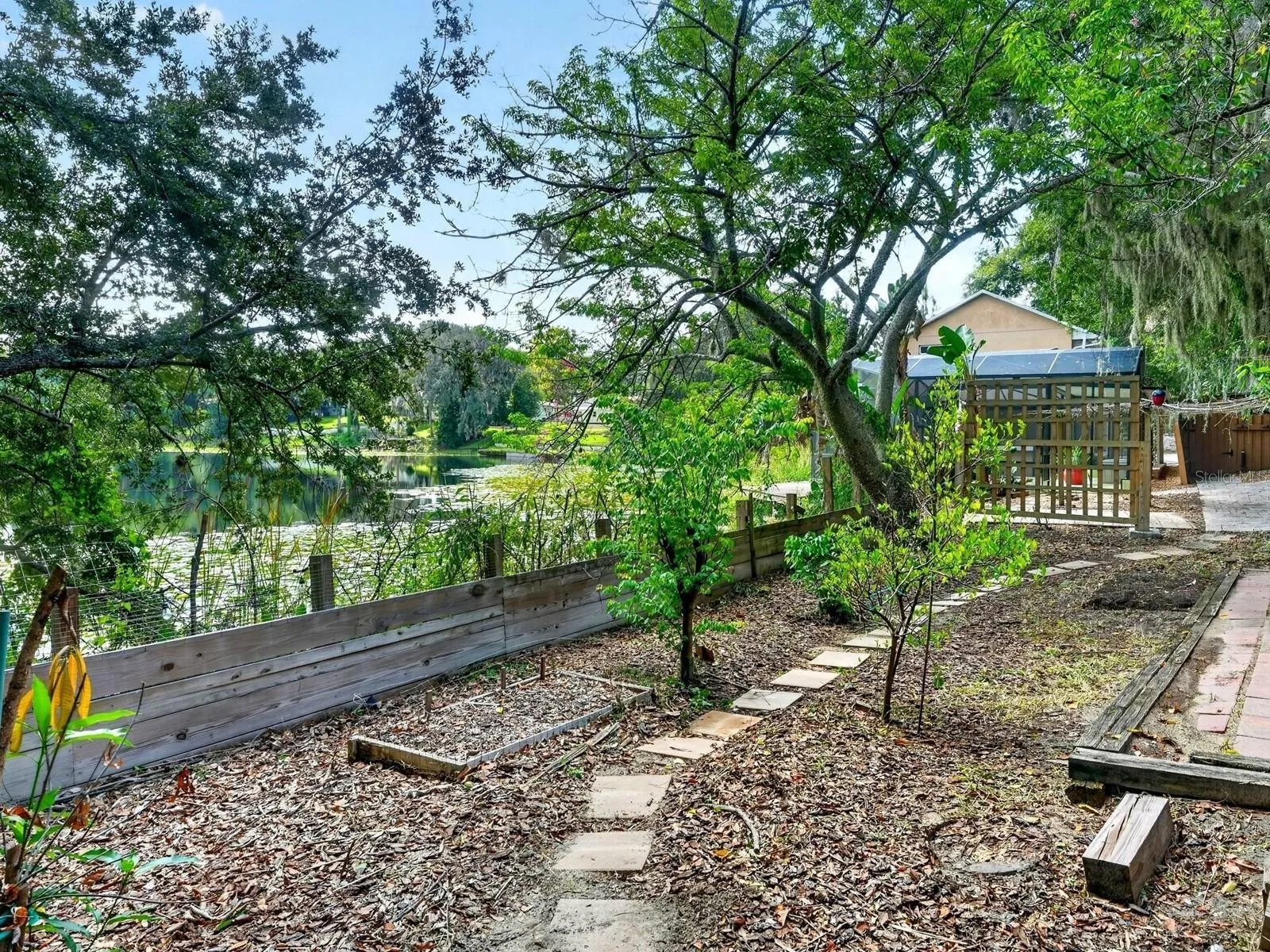 Side yard overlooking the lake
