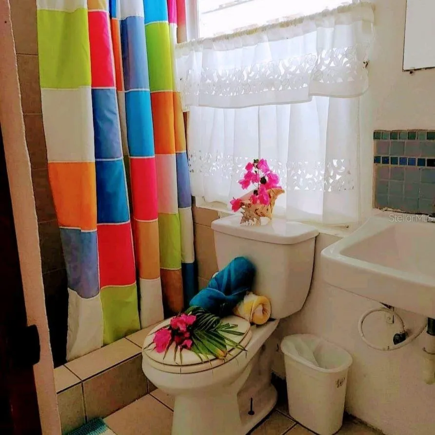 kanela Bathroom