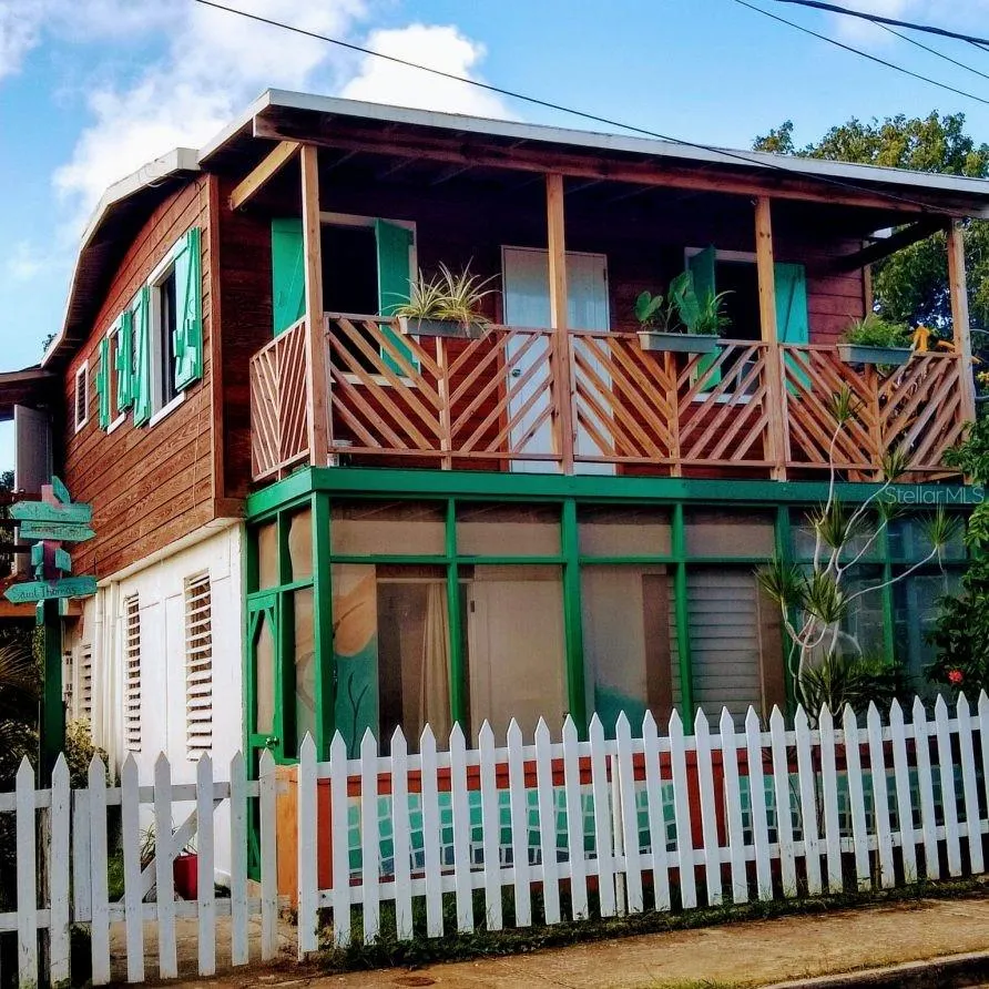 Casa Kanela, House