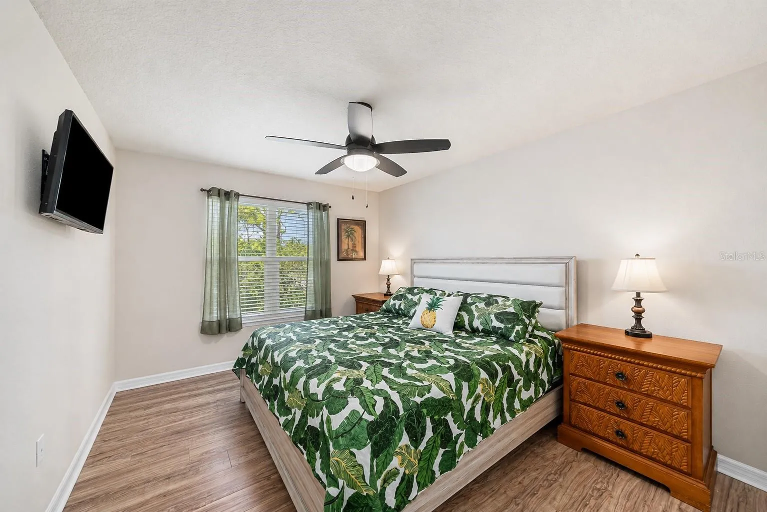 Bedroom 2, furnished.
