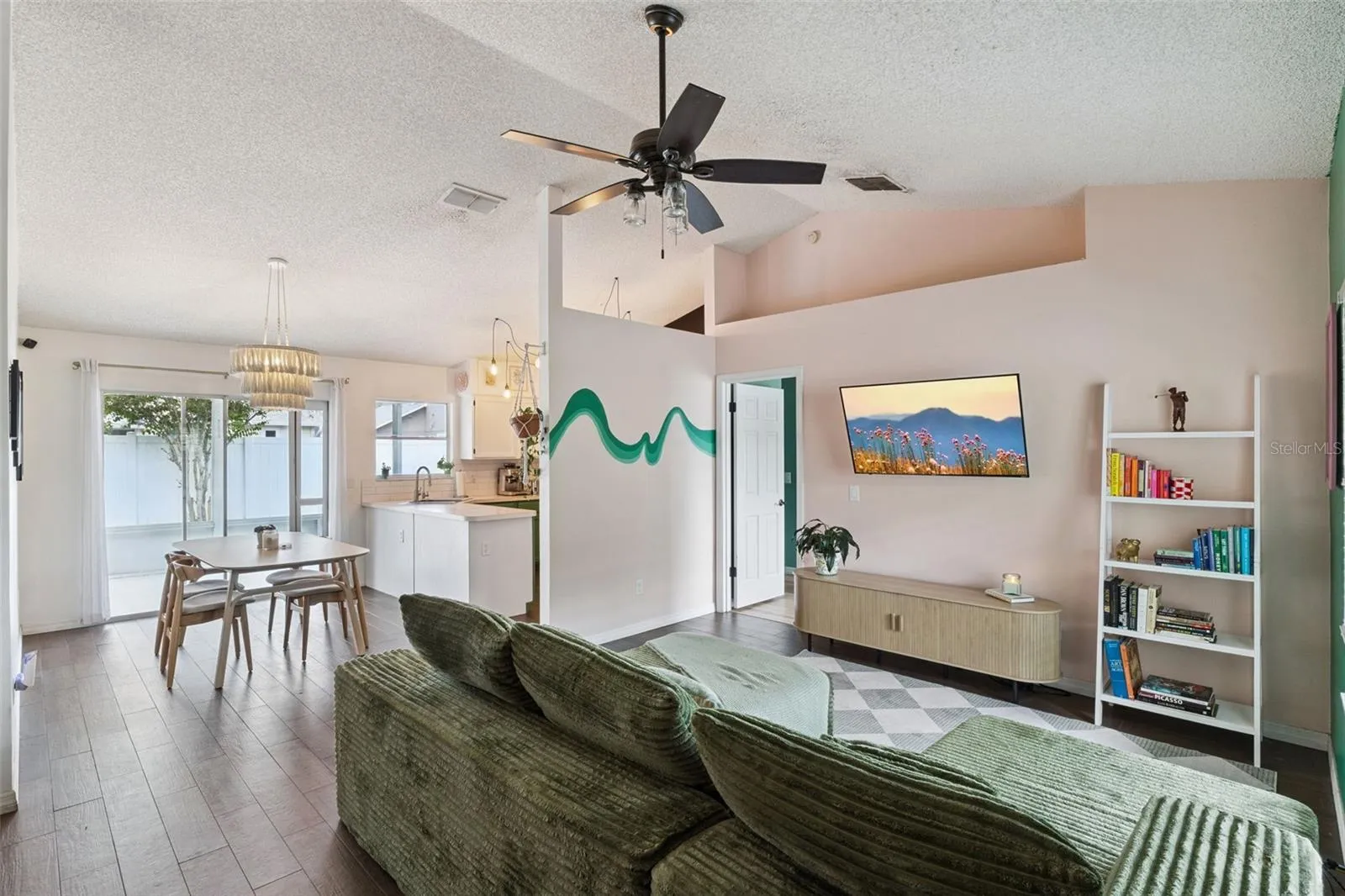 Living/Dining Room