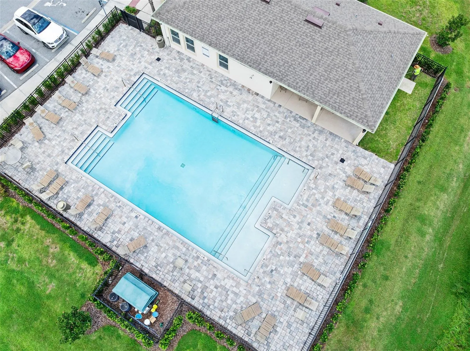 Community pool