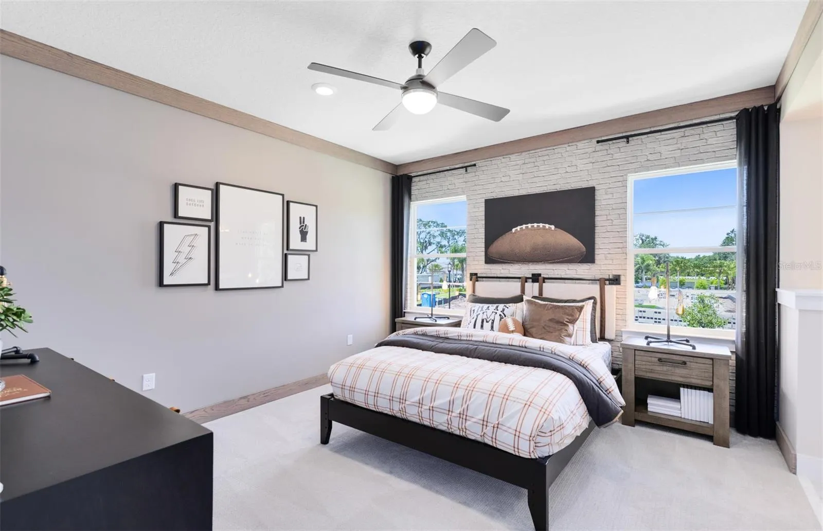Actual home photo. Colors, finishes, textures and options may appear differently in person due to variations in monitors and viewing devices.