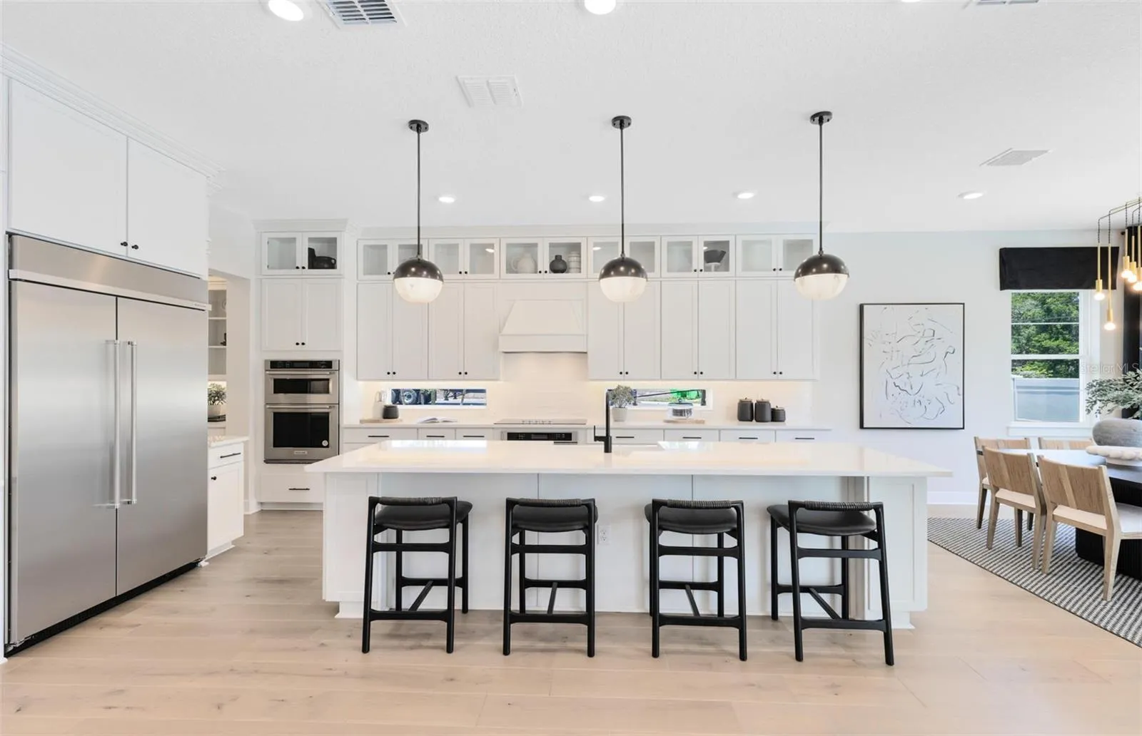 Actual home photo. Colors, finishes, textures and options may appear differently in person due to variations in monitors and viewing devices.