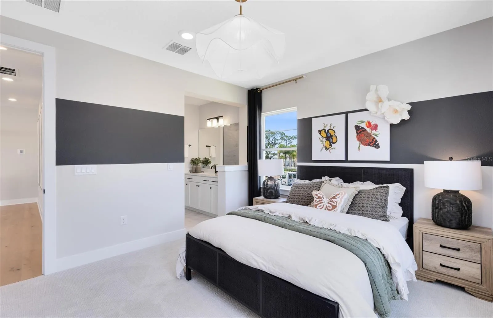 Actual home photo. Colors, finishes, textures and options may appear differently in person due to variations in monitors and viewing devices.