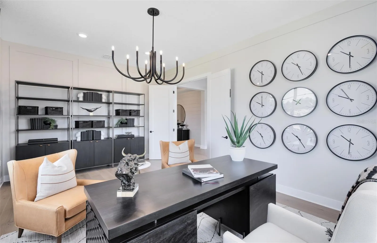 Actual home photo. Colors, finishes, textures and options may appear differently in person due to variations in monitors and viewing devices.