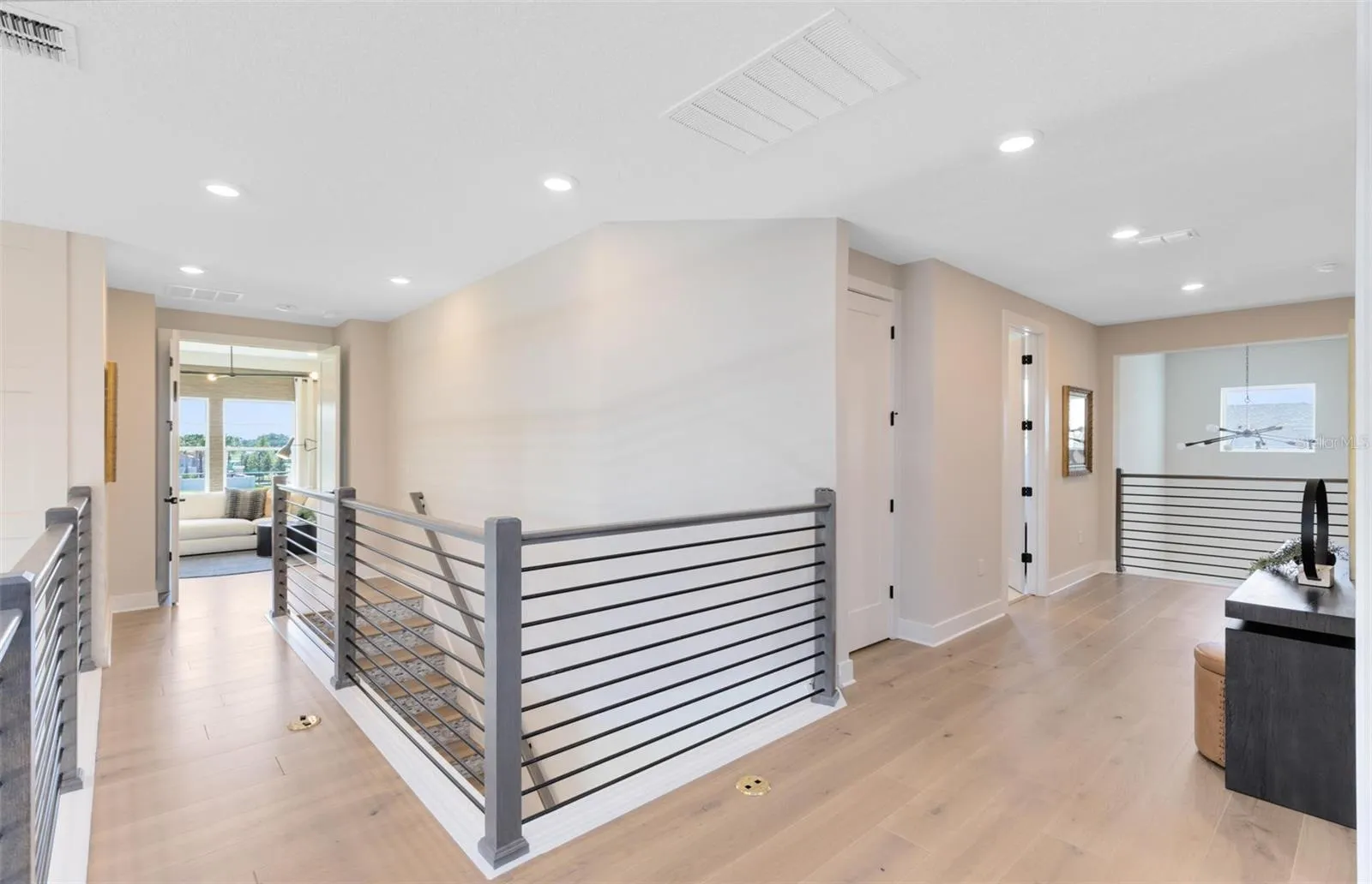 Actual home photo. Colors, finishes, textures and options may appear differently in person due to variations in monitors and viewing devices.