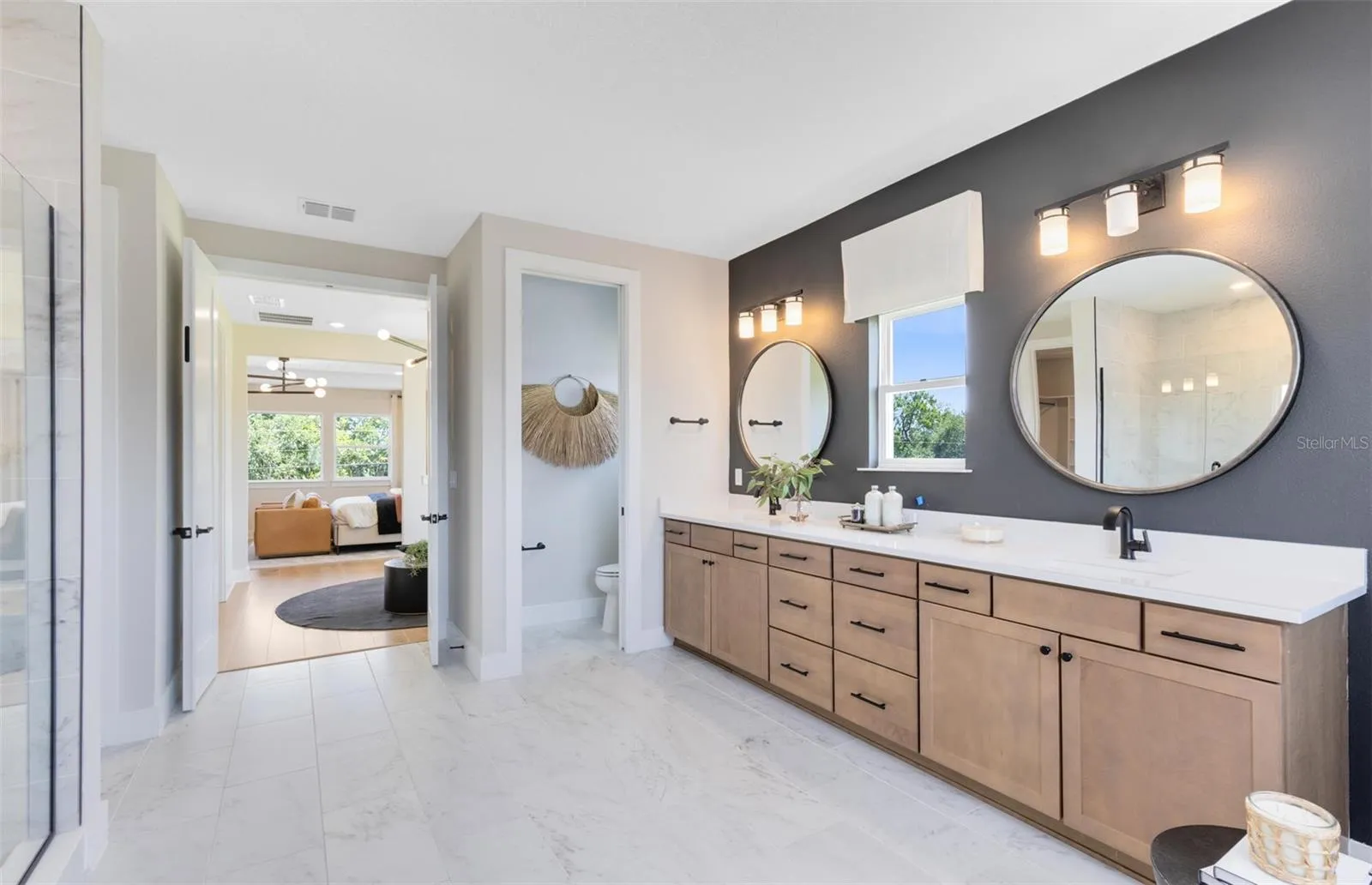 Actual home photo. Colors, finishes, textures and options may appear differently in person due to variations in monitors and viewing devices.