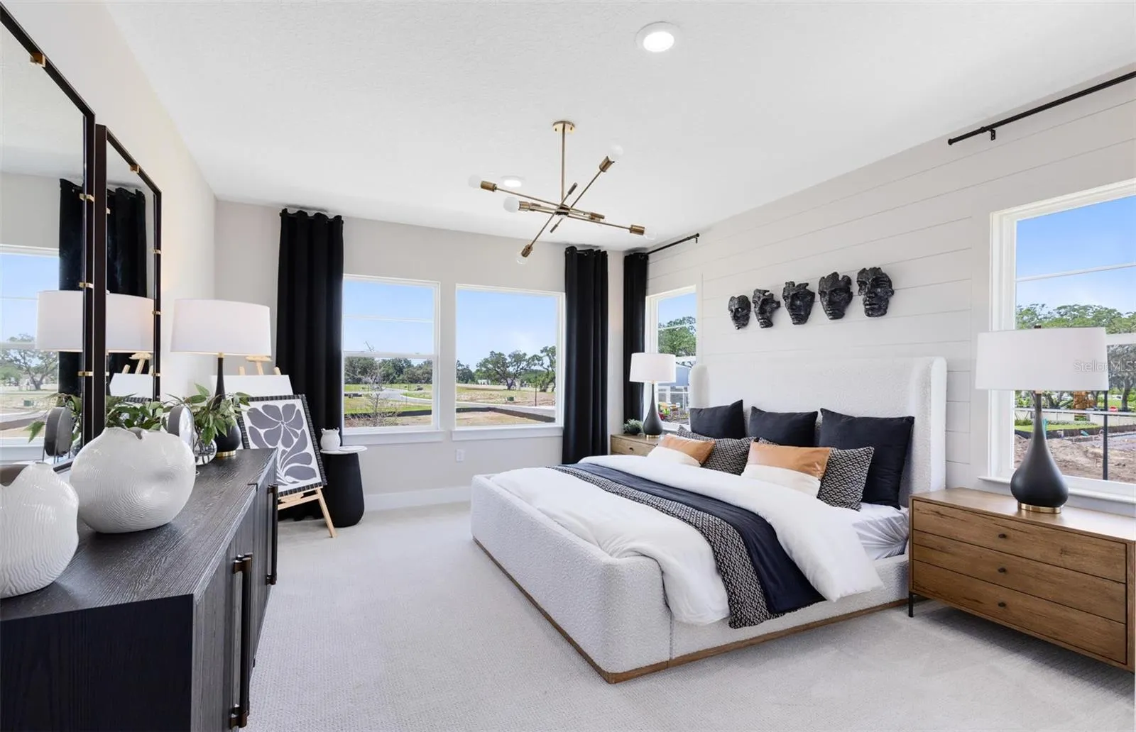 Actual home photo. Colors, finishes, textures and options may appear differently in person due to variations in monitors and viewing devices.