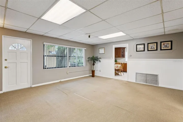 Large space-could add several desks/cubicles