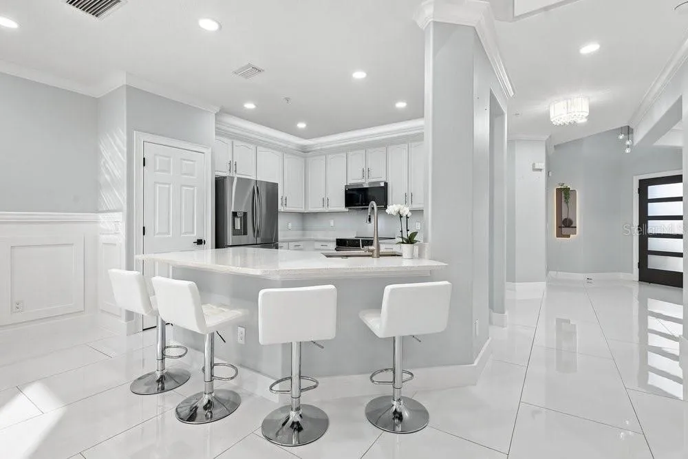 Breakfast bar