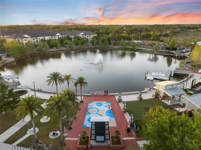 Attractions & amenities across the building