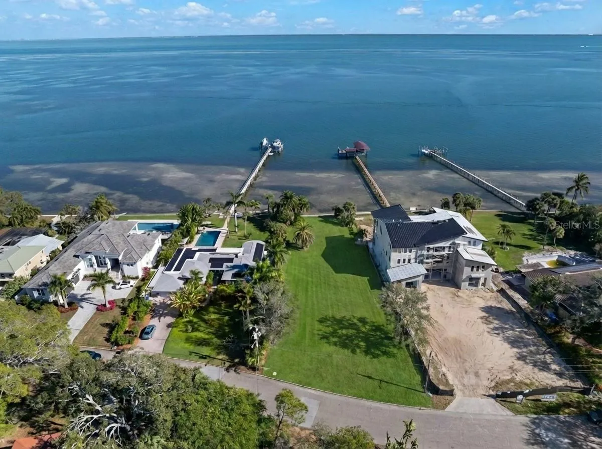 0.51 Acres &amp; 90' Tampa Bay waterfront