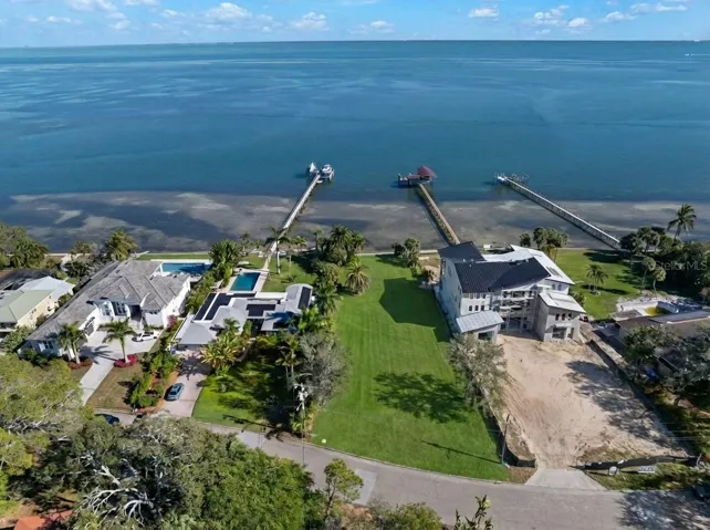 0.51 Acres &amp; 90' Tampa Bay waterfront