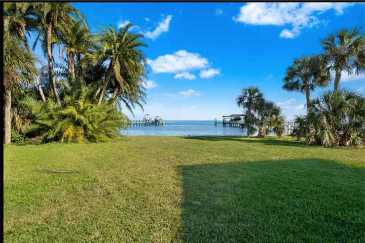 0.51 Acres &amp; 90' Tampa Bay waterfront