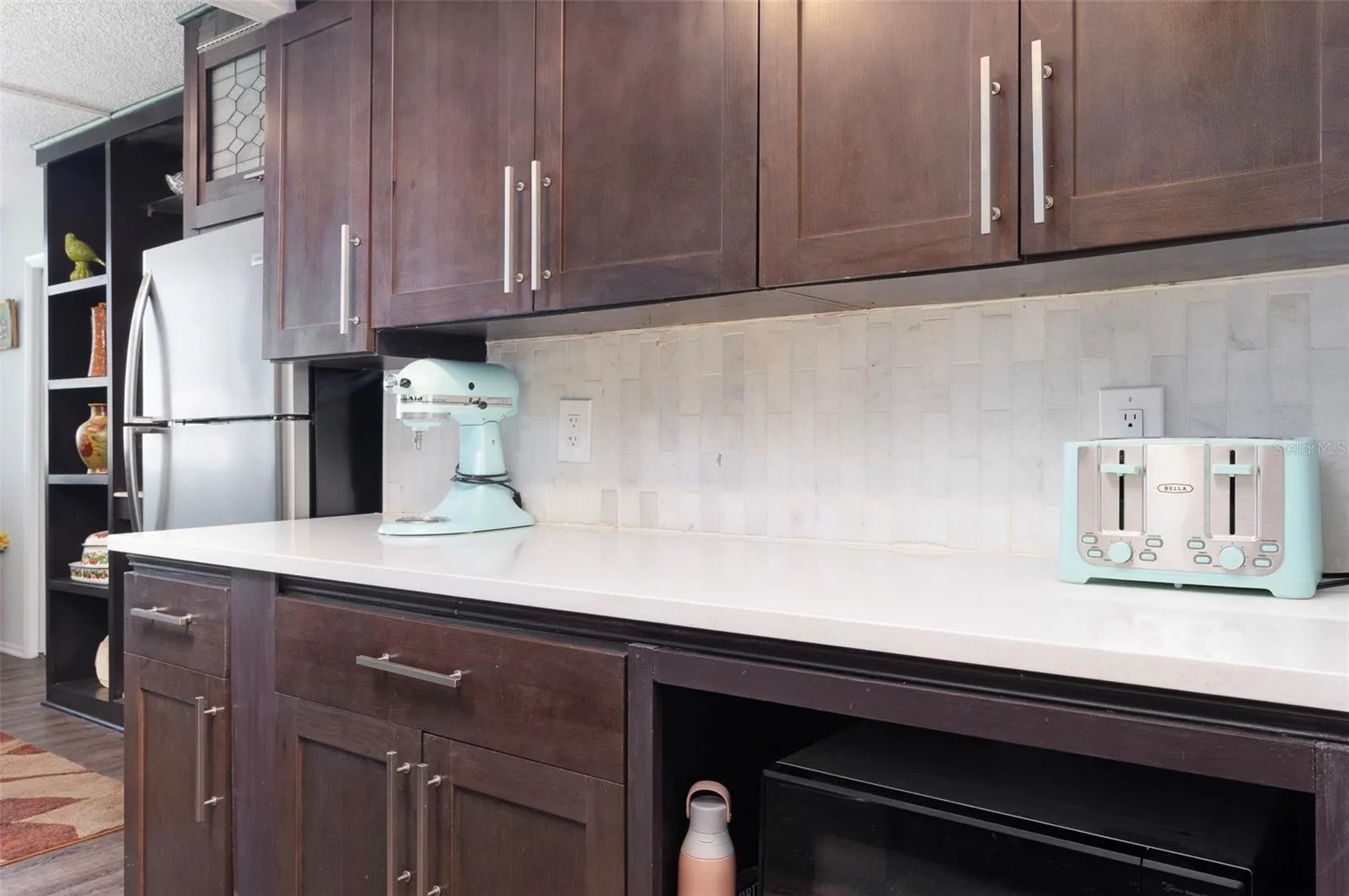 Quartz counter tops