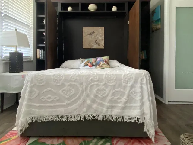 Murphy bed with electric inflatable pump